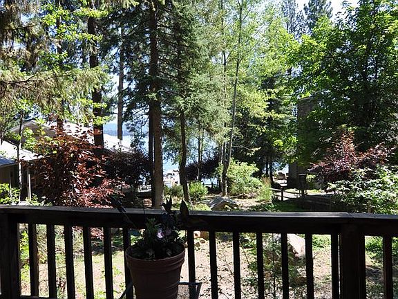 3rd image of 1642 Forest Lawn Dr
