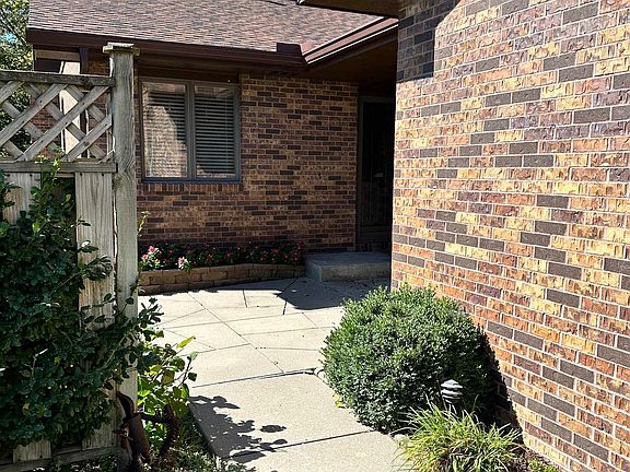 2nd image of 5617 S 73rd St