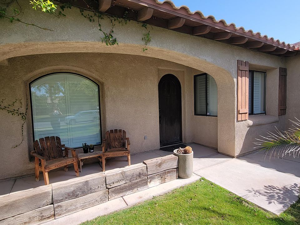 1st image of 2818 Sandalwood Ct