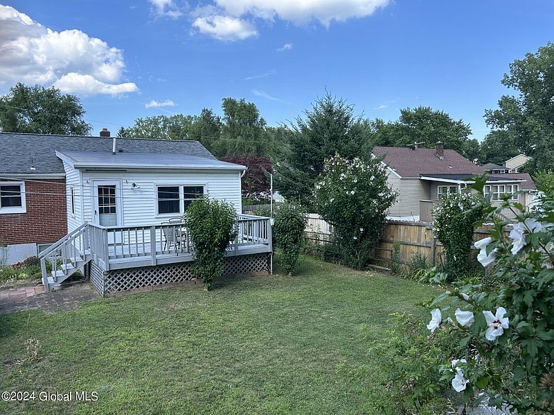 3rd image of 25 Quincy Street