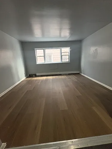 133 Stuyvesant Ave Photo 1