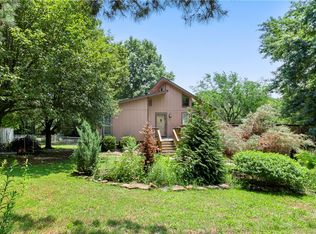1324 N Edgehill Dr, Fayetteville, AR 72703