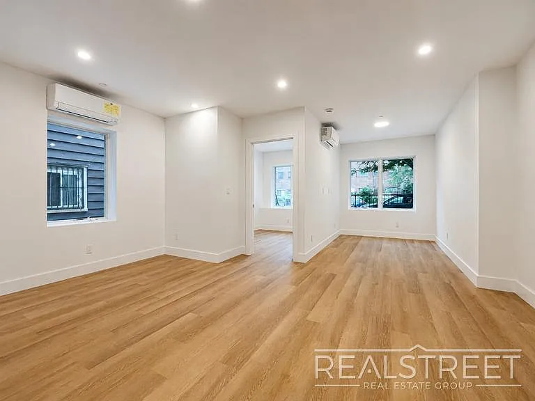 1260 Prospect Pl #1A — Photo 5