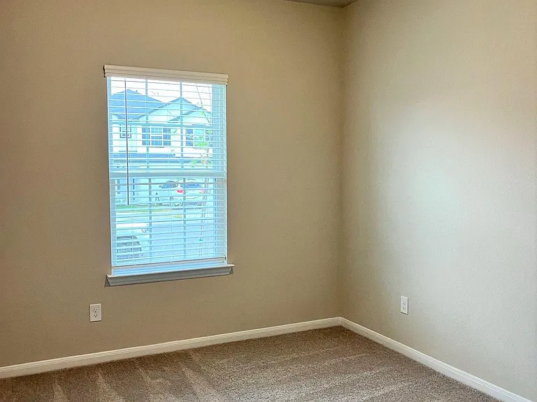 9223 Grand Western — Photo 14