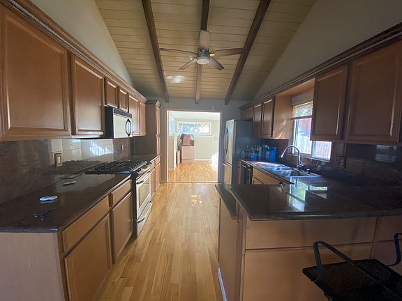 5th image of 7840 Hillmont Dr