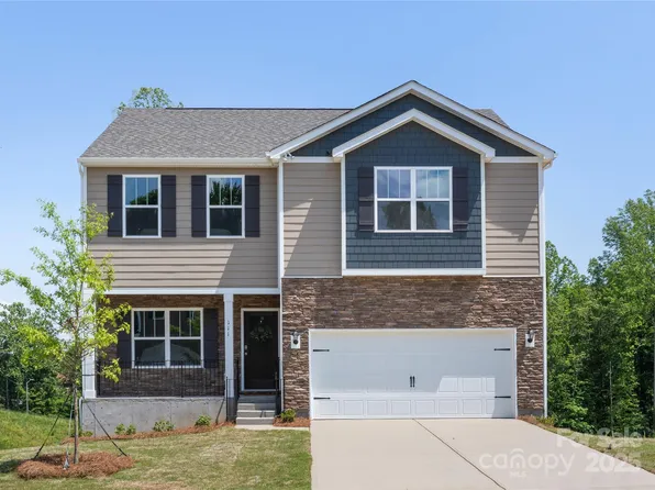 111 Rustling Waters Dr, Mooresville, NC 28117