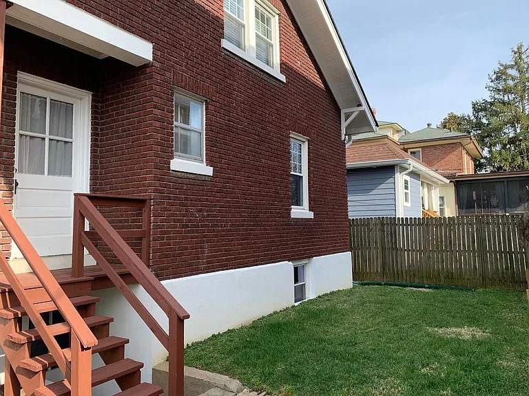 1738 Fernwood Ave — Photo 18