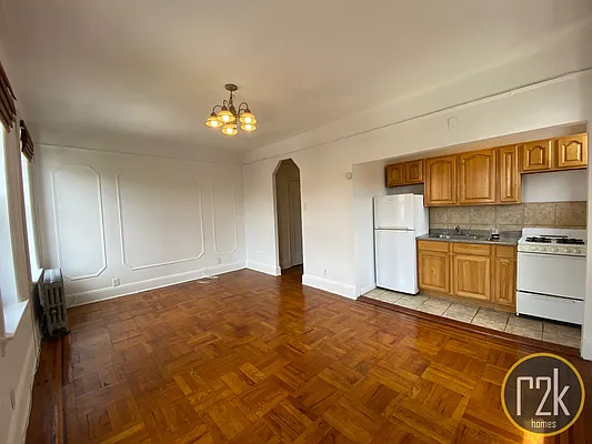 Rented by Realty 2000 Corp | media 16