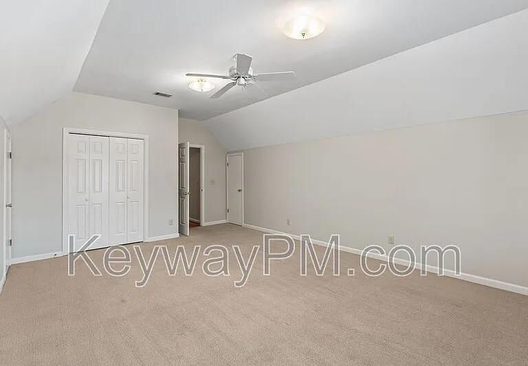 879 Sparkleberry Rd — Photo 19