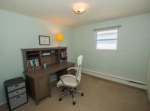 5th image of 104 N Tuxedo Dr