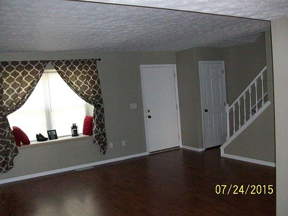 4th image of 3428 Sunbury Ln