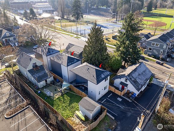 3rd image of 619 S 35th Street