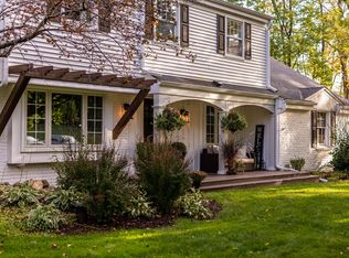 16545 W Woodview Dr, Brookfield, WI 53005