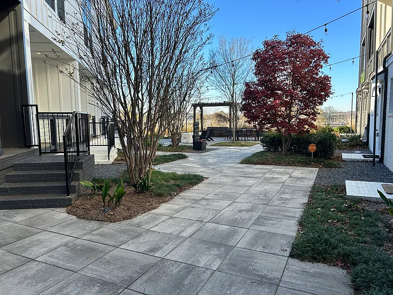 915 Spencer Ave — Photo 24