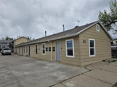 1145 S. Cedar — Photo 1