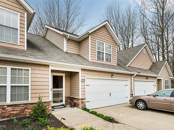 2nd image of 6521 Bayside Dr
