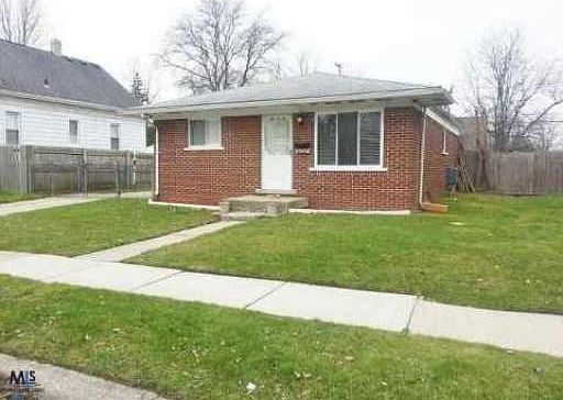 1st image of 22075 Elmwood Ave