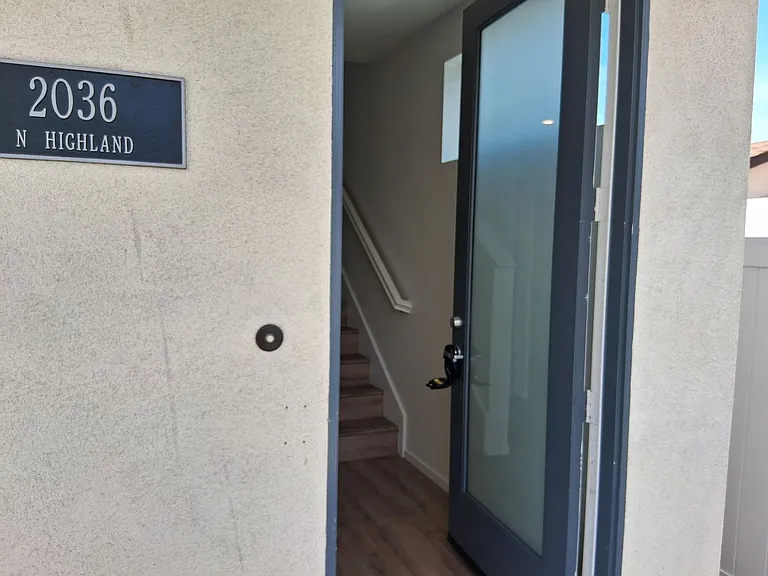 2040 N Highland Ave — Photo 23