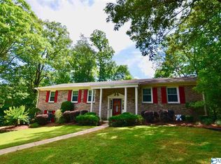 200 Carlisle Way, Rainbow City, AL 35906