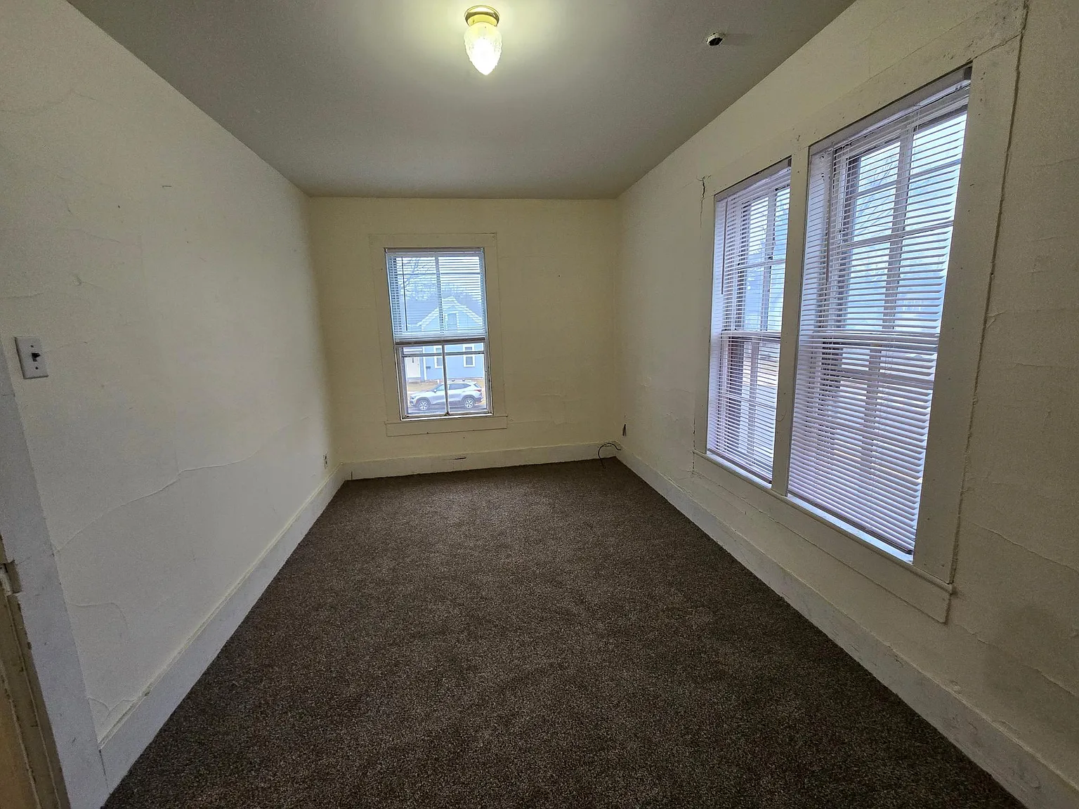 2 bed, 650 sqft, $765 — Photo 2