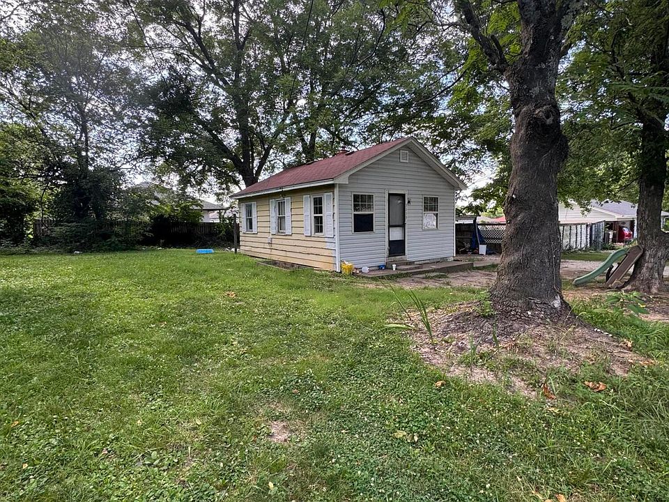 2nd image of 3219 N Howard Avenue