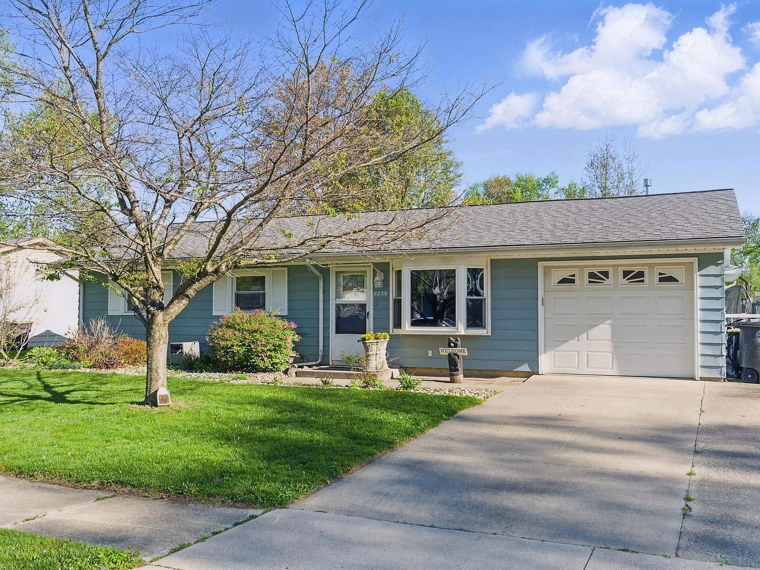 o o mi HUB CAP OEM USED 240Z 280Z 260Z 72 73 74 75 14