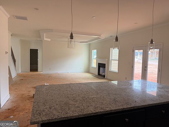 4th image of 41 Woodland Rd