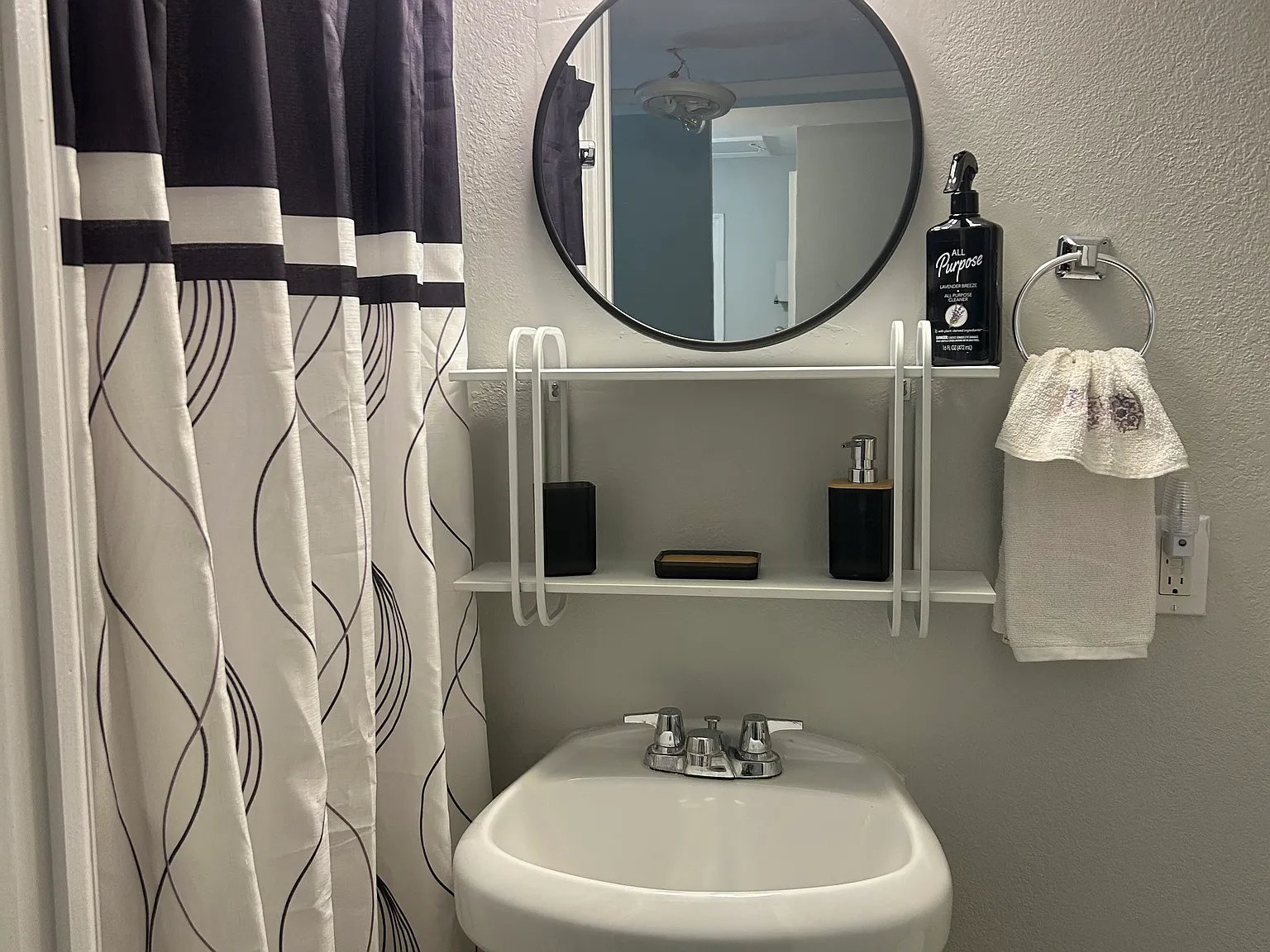 Studio, 250 sqft, $850 — Photo 2