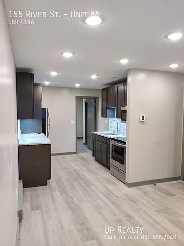 155 River St Photo 1