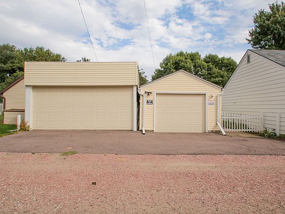 4th image of 4311 Tyler St