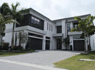 9516 Riverside Park Dr, Boca Raton, FL 33434