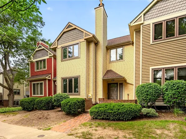 18 Cornhill Pl, Rochester, NY 14608