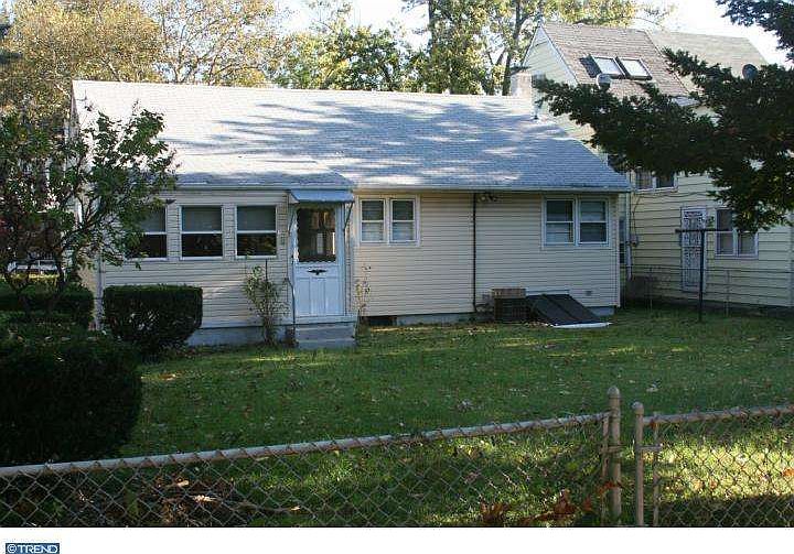 2nd image of 111 Howell St