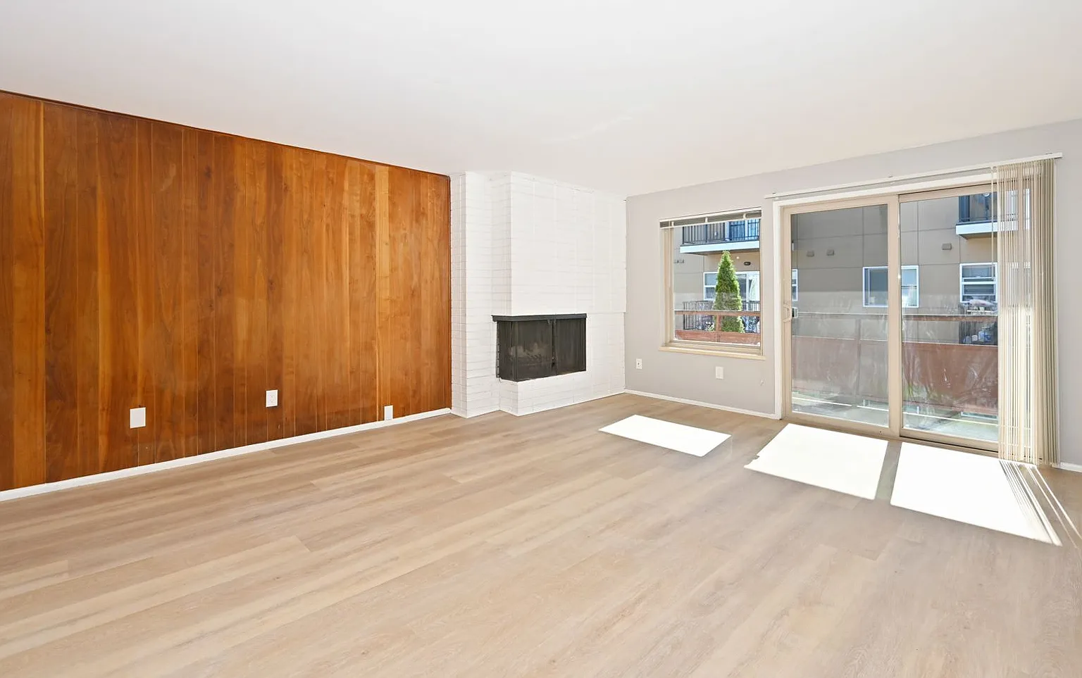 The Cameo Apartments — Photo 4