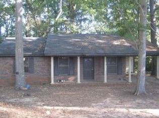 135 Garnet Ridge Dr, Athens, GA 30607