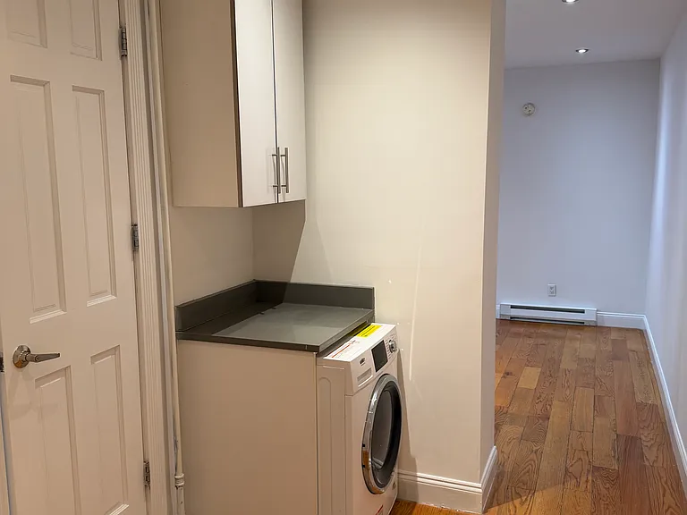 3155 Broadway #19 — Photo 3