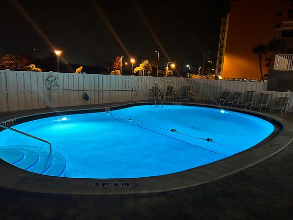 5th image of 18650 Gulf Blvd APT 306