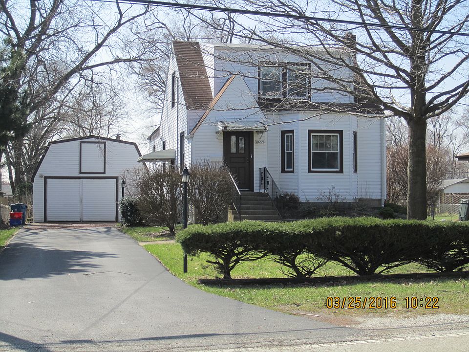 1st image of 10221 Dickens Ave