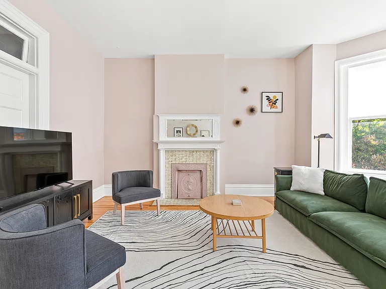 1634 W Grace St — Photo 12