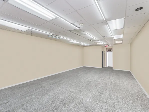 2672 Gerritsen Avenue image 12 of 16