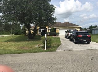 1038 Albany Ave, Lehigh Acres, FL 33971