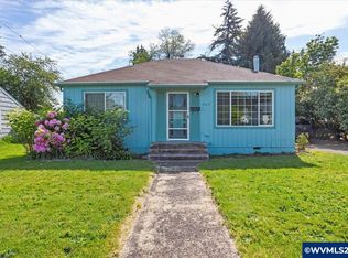 647 7th Ave, Sweet Home, OR 97386