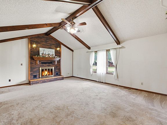 4th image of 1425 E Mcclernon Street