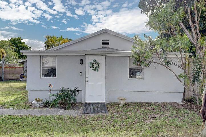 1st image of 1850 Holman Dr #A