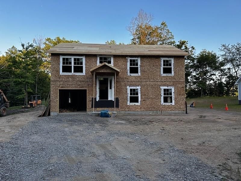 1st image of 182 A Montgomery Street