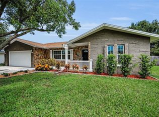 1402 Oleander Dr, Tarpon Springs, FL 34689
