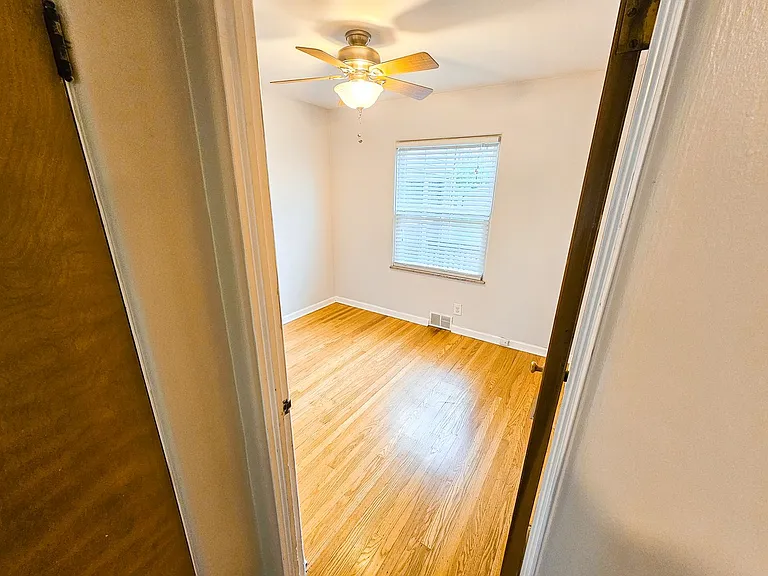 6024 Hillside Avenue East Dr — Photo 20
