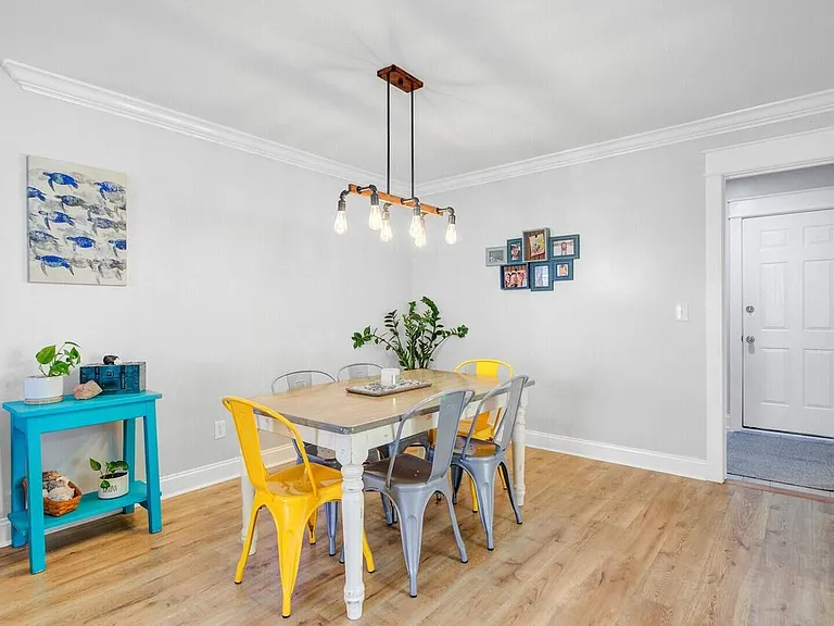 2076 Presidio Dr — Photo 21