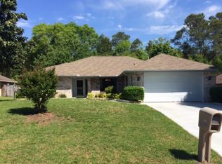 213 Hillside Dr, Niceville, FL 32578