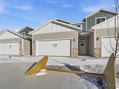 7004 E Brooks Edge Pl, Sioux Falls, SD, 57110